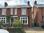 3 bedroom semi-detached house for sale in Queens Road, Alton, Hampshire, GU34