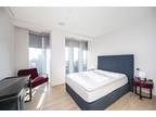 3 bed flat to rent in Manhattan Lofts, E20, London