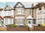 3 bedroom house for sale in Leonard Road, Chingford, E4
