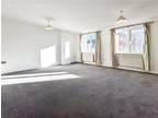 Blakes Quay, Gas Works Road, Reading 2 bed apartment -