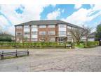 2 bed flat for sale in Ditton Road, KT6, Surbiton