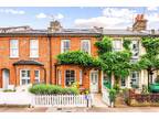 3 bedroom property for sale in Oak Lane, Twickenham, TW1 - £