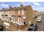 Gloucester Road, Dartford 3 bed end of terrace house for sale -