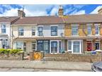 Rock Road, Sittingbourne, Kent, ME10 3 bed terraced house for sale -