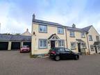Truro 3 bed end of terrace house - £1,300 pcm (£300 pw)