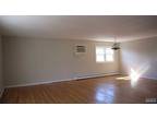 Home For Rent In Edgewater, New Jersey