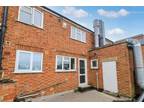 3 bed flat for sale in The Common, AL10, Hatfield