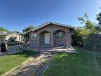 Home For Sale In Cutler, California