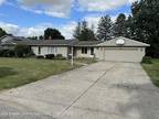 Home For Sale In Ithaca, Michigan