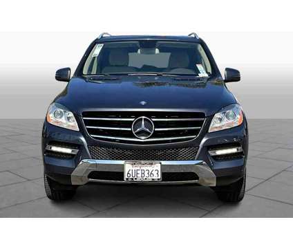 2012UsedMercedes-BenzUsedM-ClassUsed4MATIC 4dr is a Grey 2012 Mercedes-Benz M Class Car for Sale in Newport Beach CA