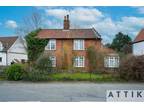 3 bedroom detached house for sale in Mill Road, Holton, IP19