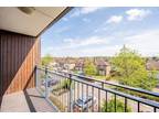 3 bed flat for sale in Meadowside, SE9, London