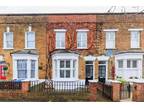 3 bed house to rent in Gomm Road, SE16, London
