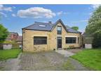 Dartmouth Avenue, Morley, Leeds, West. 3 bed detached house -