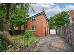 Dib Lane, Leeds 3 bed semi-detached house for sale -