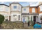 2 bed flat for sale in North View Road, N8, London