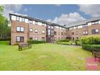 2 bedroom property for sale in Beken Court, First Avenue, Watford, WD25