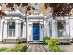 2 bed flat to rent in Wellesley Road, W4, London