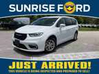 2022 Chrysler Pacifica Touring L 68907 miles