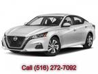 2022 Nissan Altima with 60,199 miles!