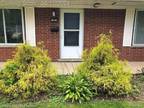 Flat For Rent In Clinton Township, Michigan