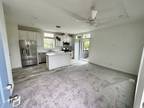 Gorgeous modern 2 Bedroom 1.5 Bathroom House In Vista With Great Amenities 2222