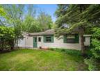 1667 County Rd H2 East, St. Paul, MN 55110