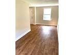 1 Bedroom/1.5 Bathroom Townhome English North Apartments