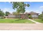 530 Oakdale St, Shoreacres, TX 77571