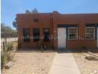 UNM ~ Corner of Gold & Yale! 3 Bedrooms with a private backyard and off stre...
