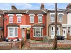 Bartlett Road, Gravesend, DA11 3 bed terraced house to rent - £1,500 pcm (£346