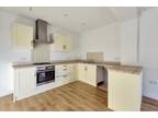 Station Approach Hayes BR2 2 bed flat to rent - £1,600 pcm (£369 pw)