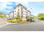 Tregolls Road, Truro TR1 2 bed flat for sale -