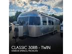 2018 Airstream Classic 30RB - Twin