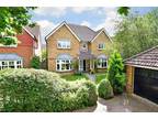 Further Field, Staplehurst. 4 bed detached house for sale -