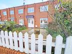 Ivy Road, London, E16 3 bed terraced house for sale -