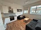 Maple Road, Penge, London, SE20 2 bed apartment - £1,750 pcm (£404 pw)