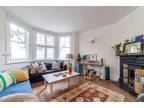 2 bed flat to rent in Brixton Water Lane, SW2, London