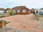 2 bedroom bungalow for sale in Frowick Close, AL9