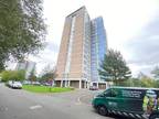 Spindletree Avenue, Manchester M9 3 bed flat to rent - £1,100 pcm (£254 pw)