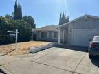 292 Yellowstone Dr, Vacaville, CA 95687 - MLS 324021358