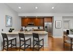 Condo For Sale In Chicago, Illinois