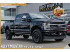 2020 Ford F-250 Super Duty Platinum FX4 / LOADED / 4X4 DIESEL / NAVIGATION -