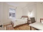 Pleasant double bedroom in the Shaughnessy Village neighborhood