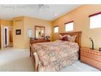 Condo For Sale In Auburn Hills, Michigan