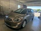 2014 Hyundai Accent SE 5-Door