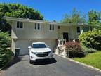 Home For Sale In Greenlawn, New York