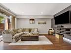 Condo For Sale In Chicago, Illinois