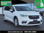 Used 2023 Chrysler Pacifica Touring L