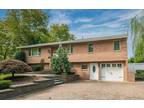 Flat For Rent In Dix Hills, New York